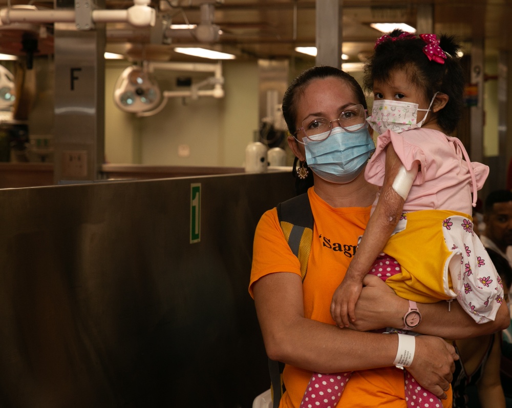 YOUNG COLOMBIAN PATIENT RECEIVES SCAR-REVISION SURGERY ABOARD USNS COMFORT