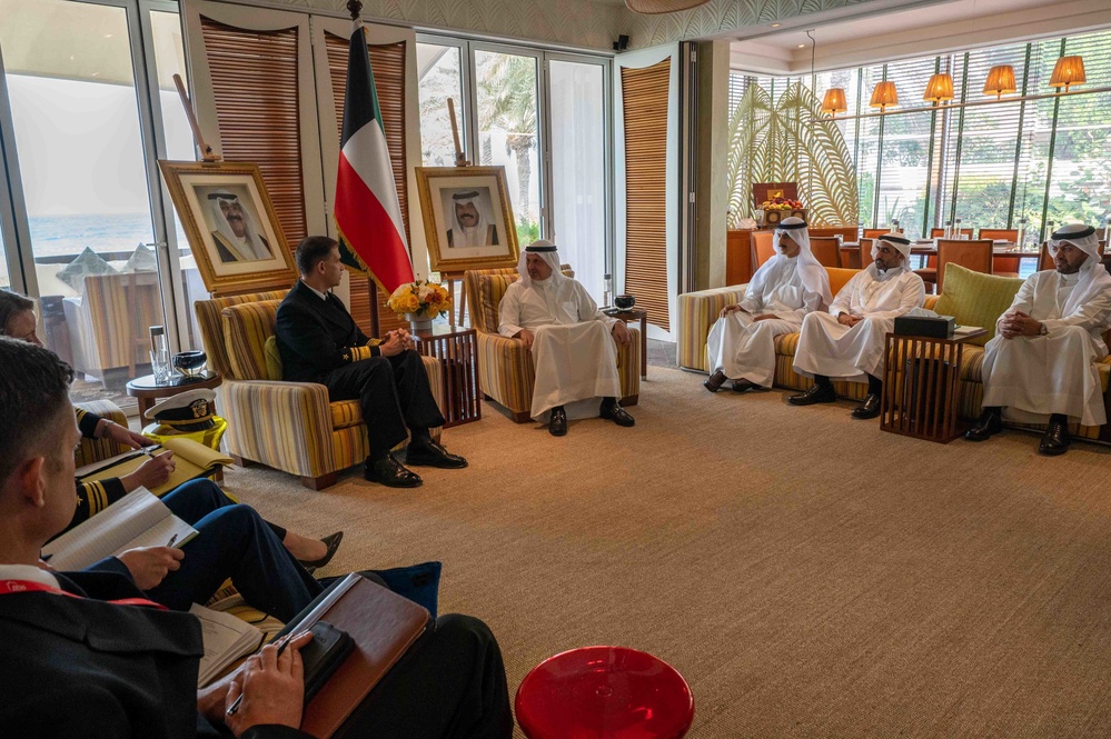 Vice Adm. Cooper attends Manama Dialogue