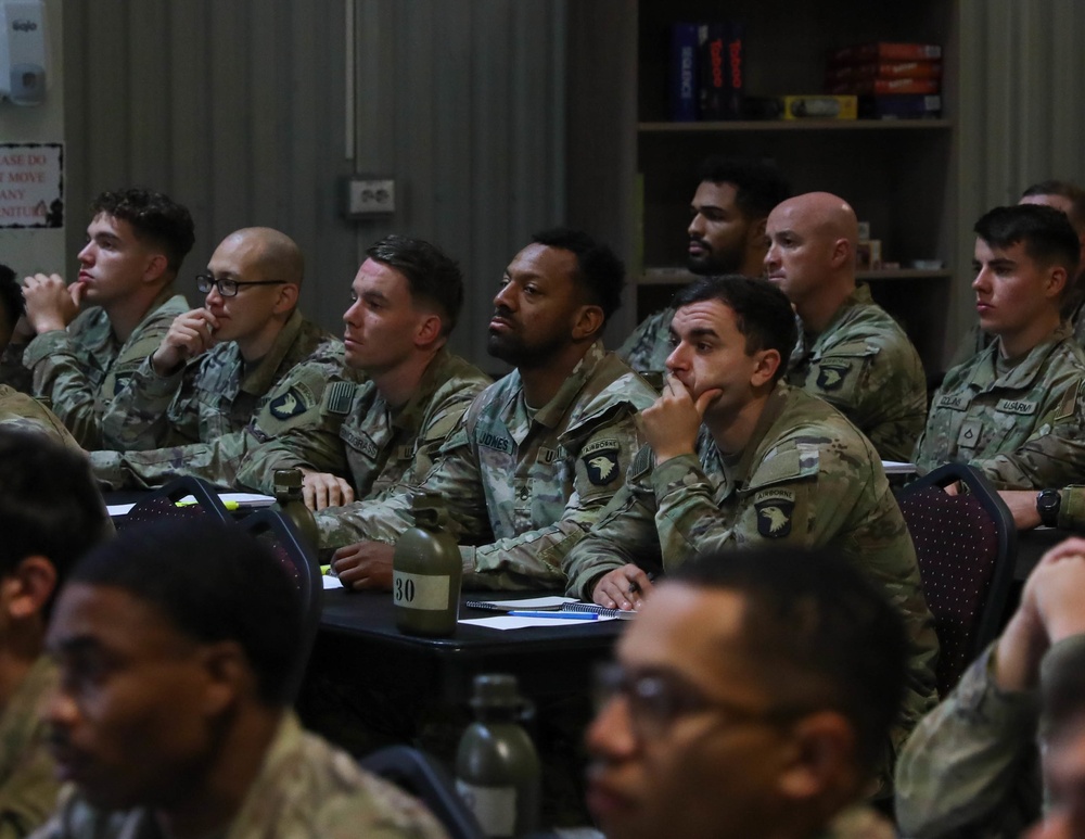 Air Assault School Classroom instruction