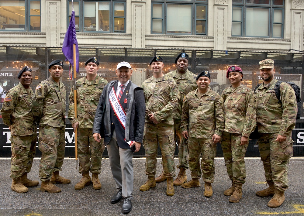 353 CACOM participates in Veterans Day Parade