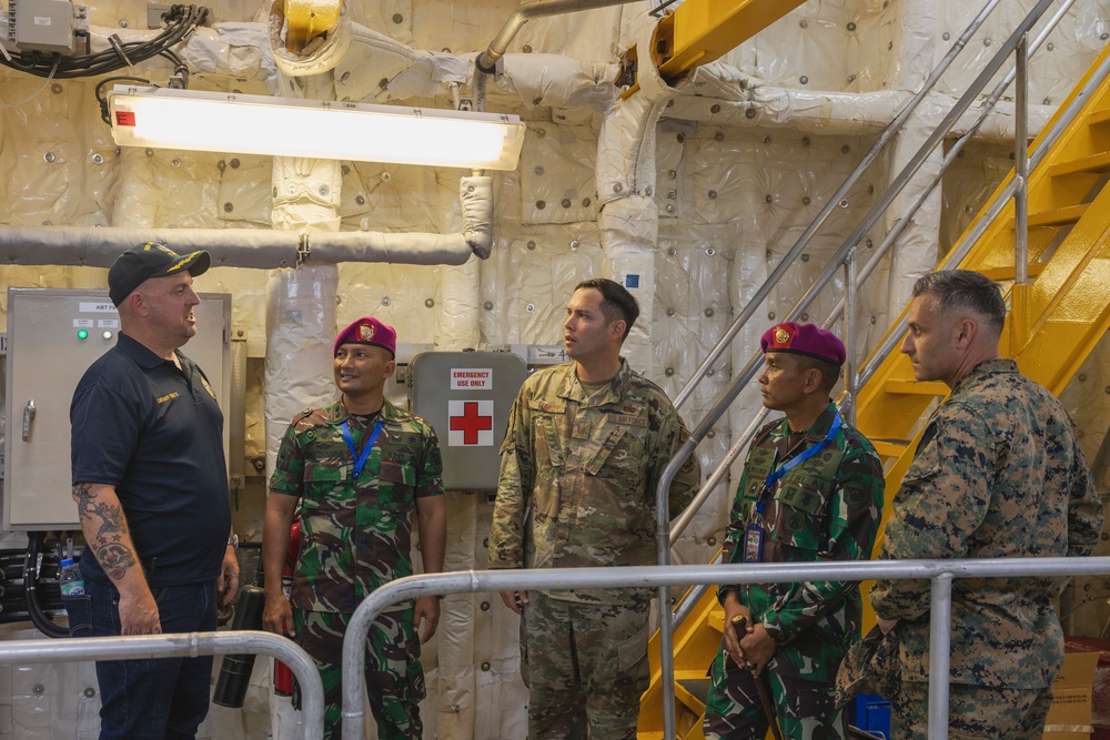 Keris MAREX 23 USNS Brunswick Arrival