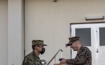 Marines and Japan Ground Self-Defense Force Service Members Exchange Gifts