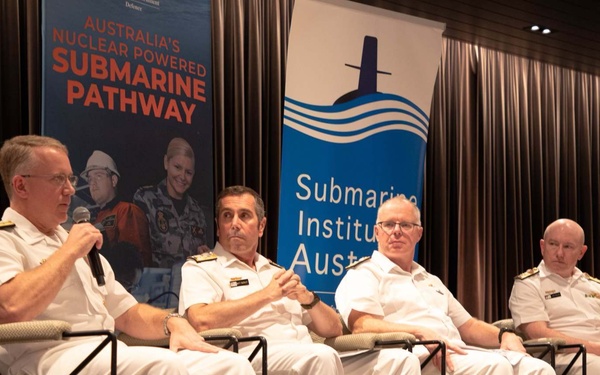 Commander, Submarine Group 7 Speaks at Submarine Institute of Australia Conference