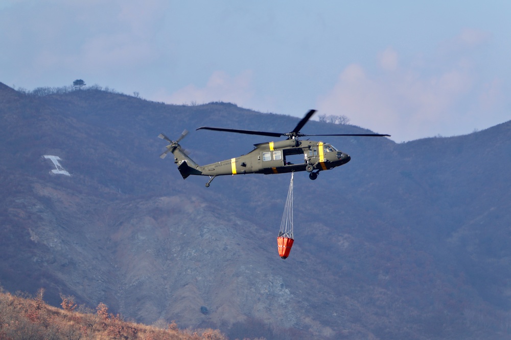 U.S. Army Apaches Conduct Aerial Gunnery at Nightmare Range
