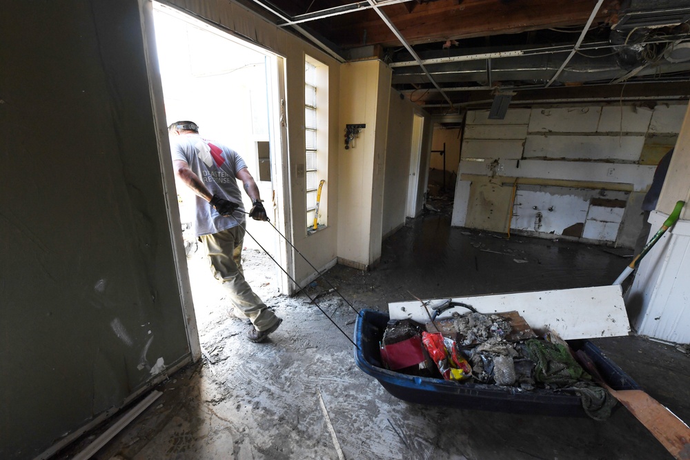 Team Rubicon Cleans Up a House Damaged by Hurricane Ian