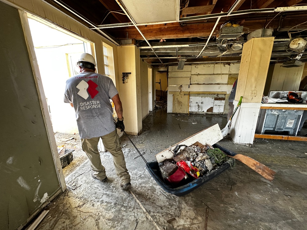 Team Rubicon Cleans Up a House Damaged by Hurricane Ian