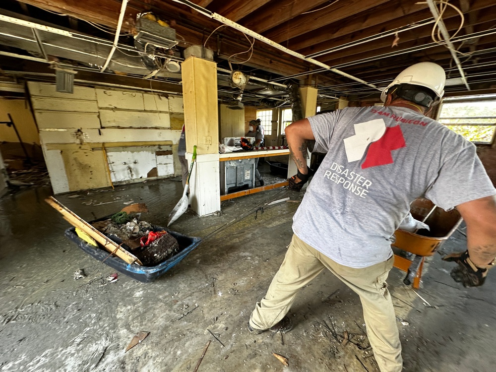 Team Rubicon Cleans Up a House Damaged by Hurricane Ian