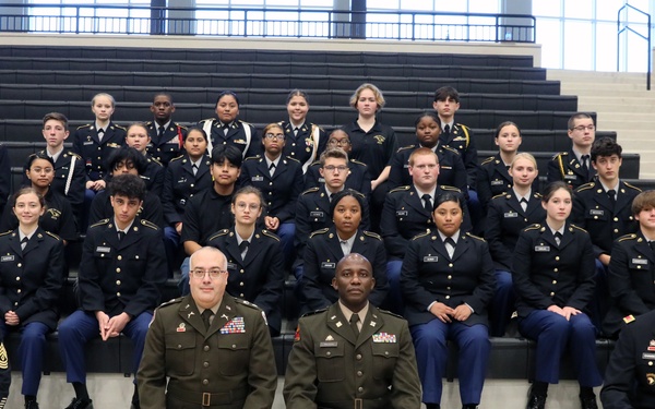 Army officers take message of service to high school students