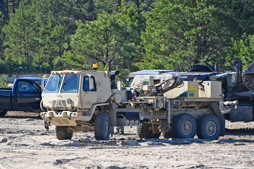 Fort Dix – RTS-M Dozers Digging Movers EN TNG SITE #2 21 NOV 2022