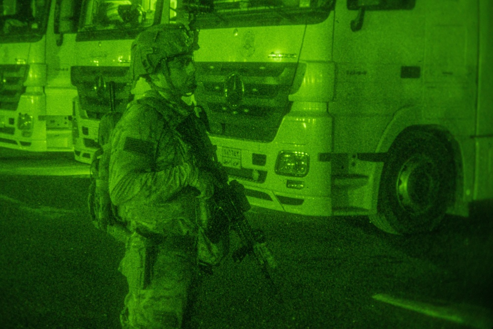 Task Force Centaur Conducts Night Patrol in the Al Asad Air Base Amber Zone
