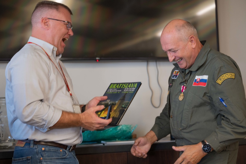 Tucson Air Guard bids farewell to Slovak Foreign Liaison Officer (LNO), welcomes new LNO