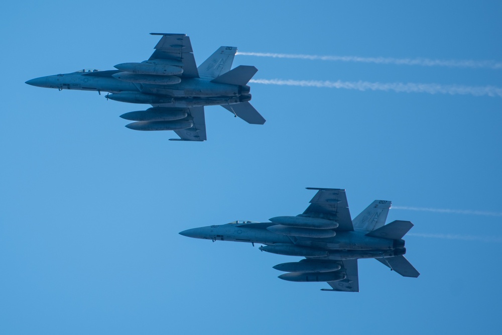 USS Ronald Reagan (CVN 76) conducts flight operations