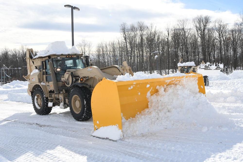 Fort Drum reacts to powerful snow storm