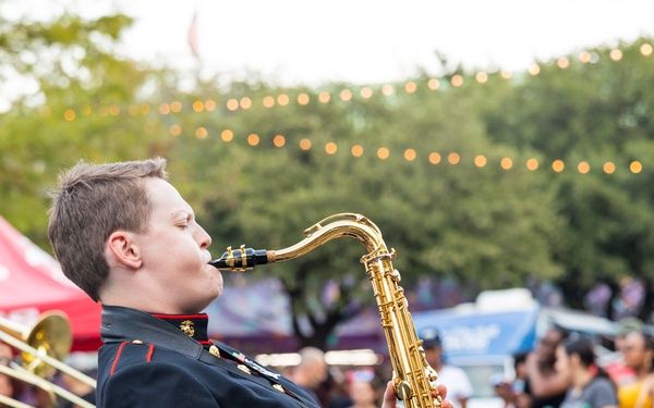 Marine Forces Reserve Band Performs at the State Fair of Texas