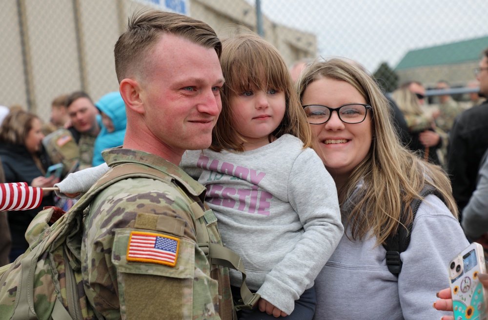 Kentucky Soldiers return home