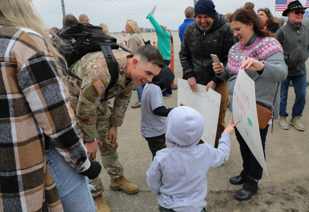 Kentucky Soldiers return home