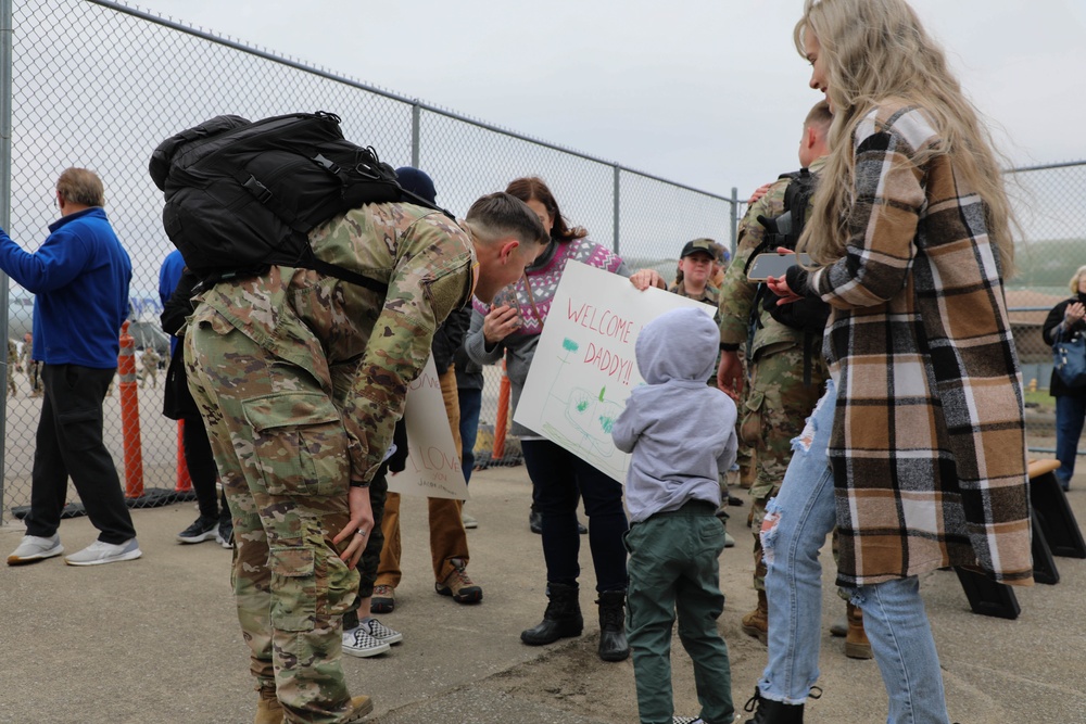 Kentucky Soldiers return home