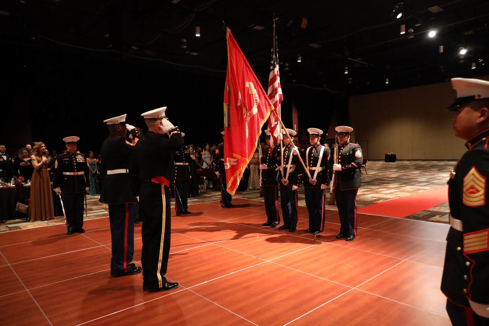 Sacramento Marines Celebrate 247th Marine Corps Birthday