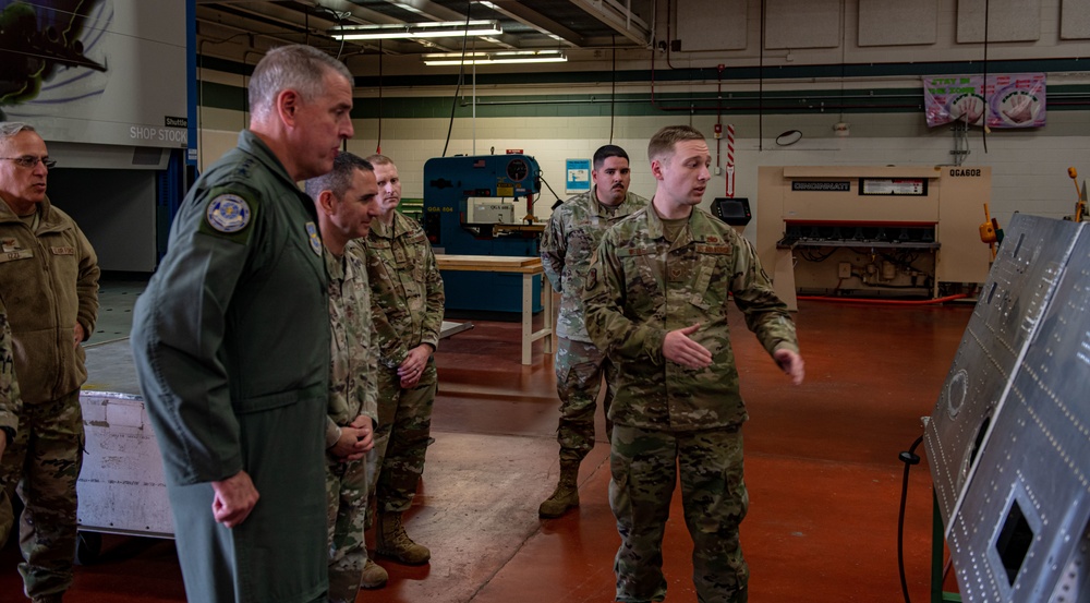 Team Charleston demonstrates warfighting capabilities, resilience initiatives during AMC commander visit