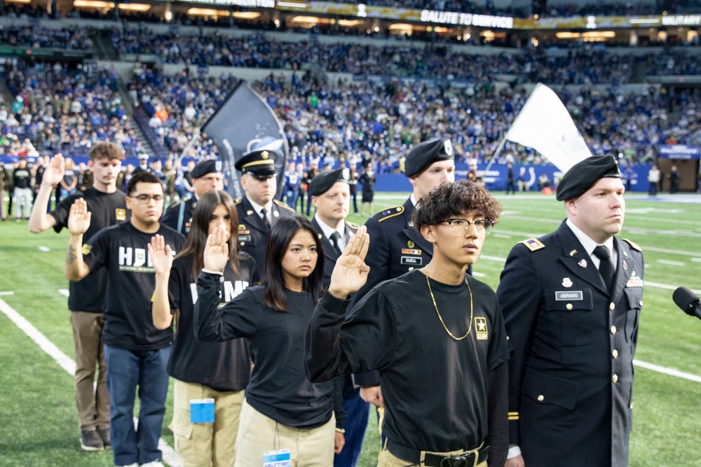 DVIDS Images Colts' Salute to Service Game [Image 12 of 13]