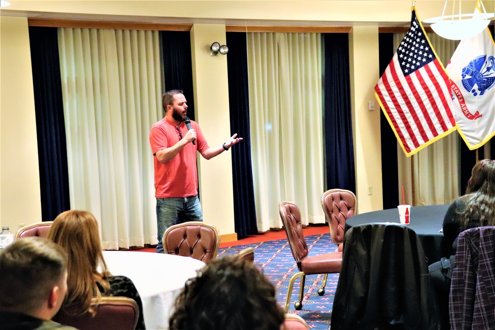 Army veteran, comedian gives performance at Fort McCoy