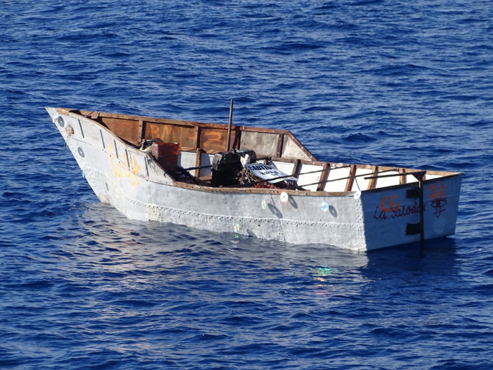 DVIDS - Images - Coast Guard repatriates 185 people to Cuba [Image 2 of 3]