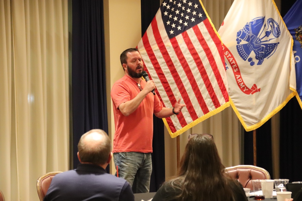 Army veteran, comedian gives performance at Fort McCoy