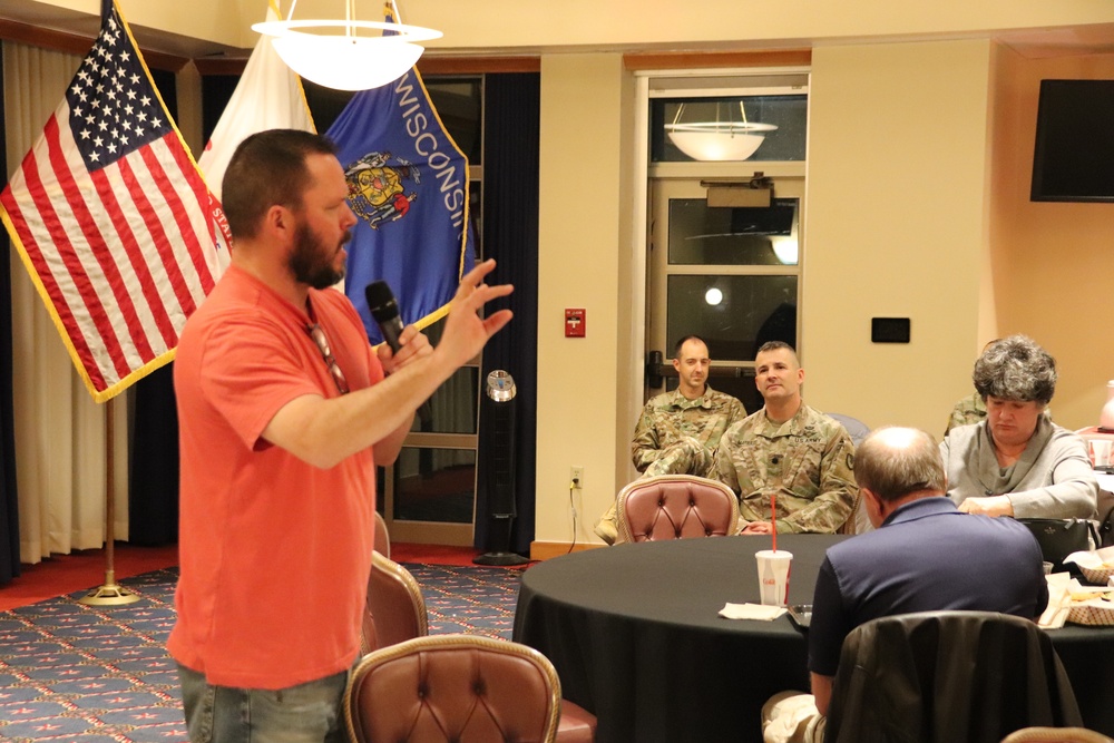 Army veteran, comedian gives performance at Fort McCoy