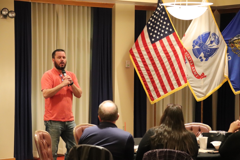 Army veteran, comedian gives performance at Fort McCoy