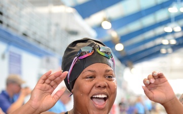 YN1 Sharmesha Creamer in swimming at the 2022 Warrior Games