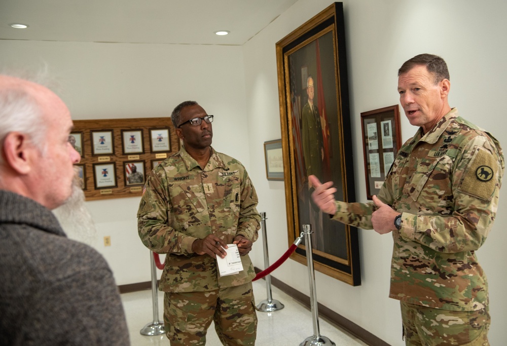 The 81st RD DCG-S visits the 412th Theater Engineer Command