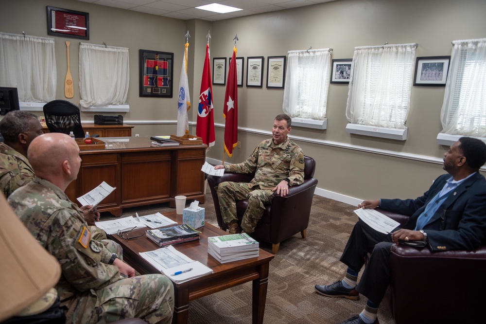 The 81st RD DCG-S visits the 412th Theater Engineer Command