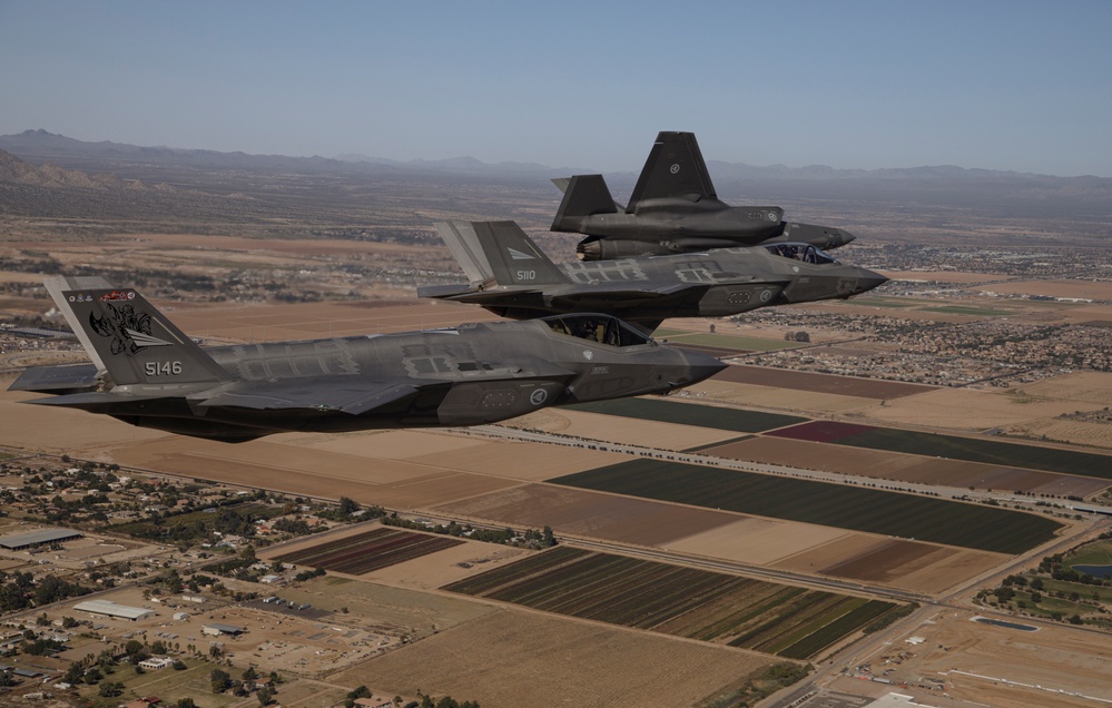 Luke AFB honors RNAF 10,000 flying hours