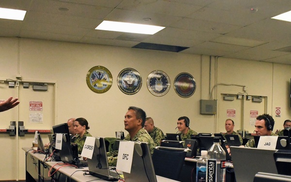 Navy Reserve Sailors participate in Exercise MAKO Sentry