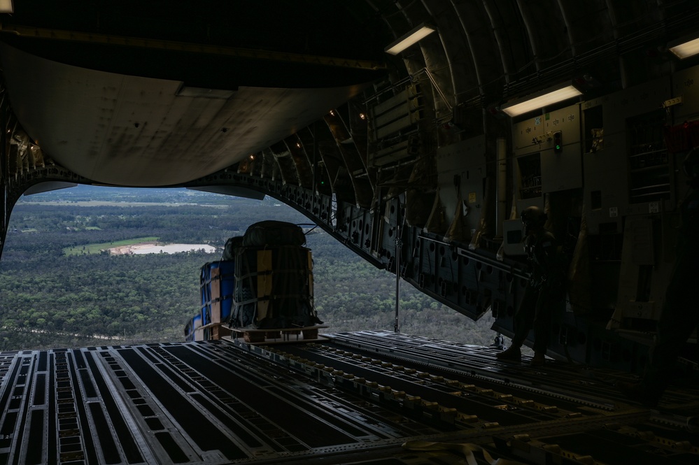 USAF, RAAF integrate aircrew during 3-ship