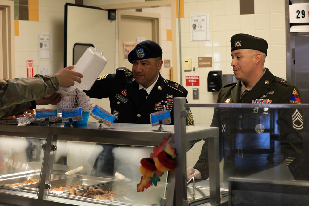 Leadership serves Thanksgiving meal to Soldiers