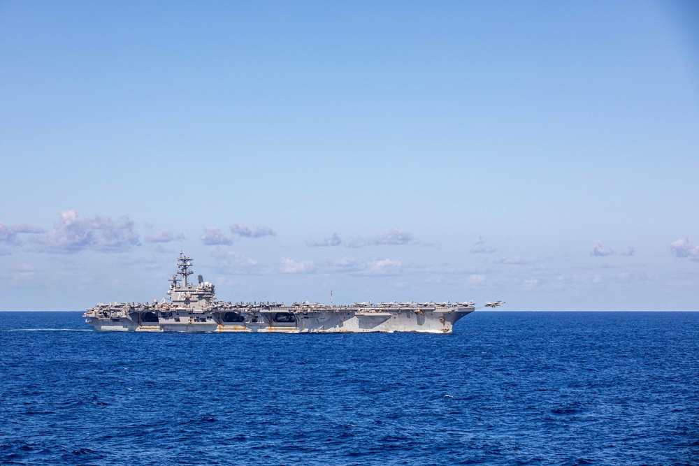 USS Ronald Reagan (CVN 76) Conducts Flight Operations