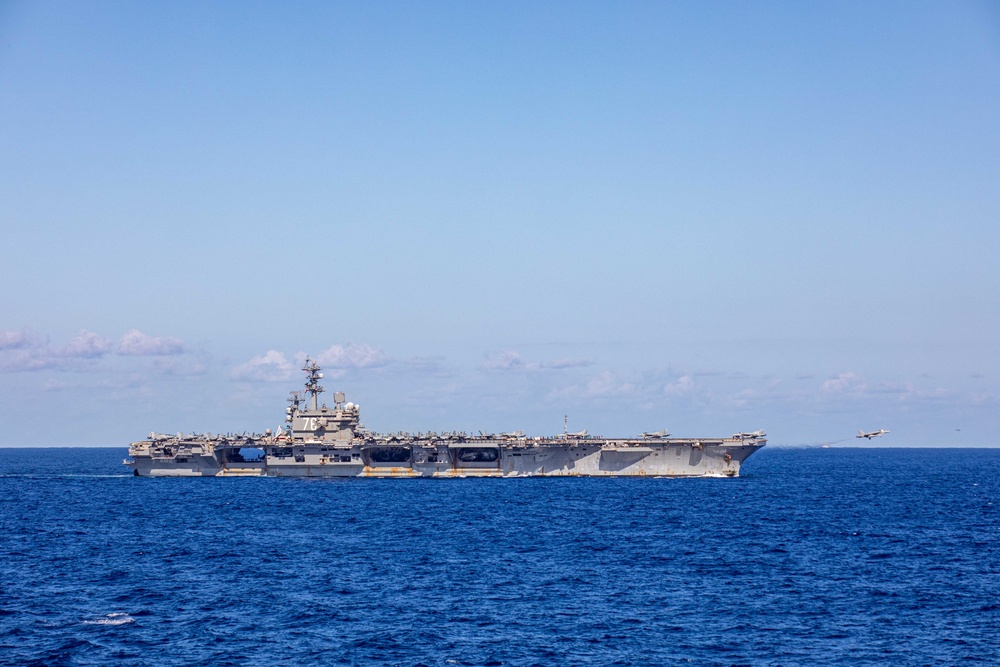 USS Ronald Reagan (CVN 76) Conducts Flight Operations