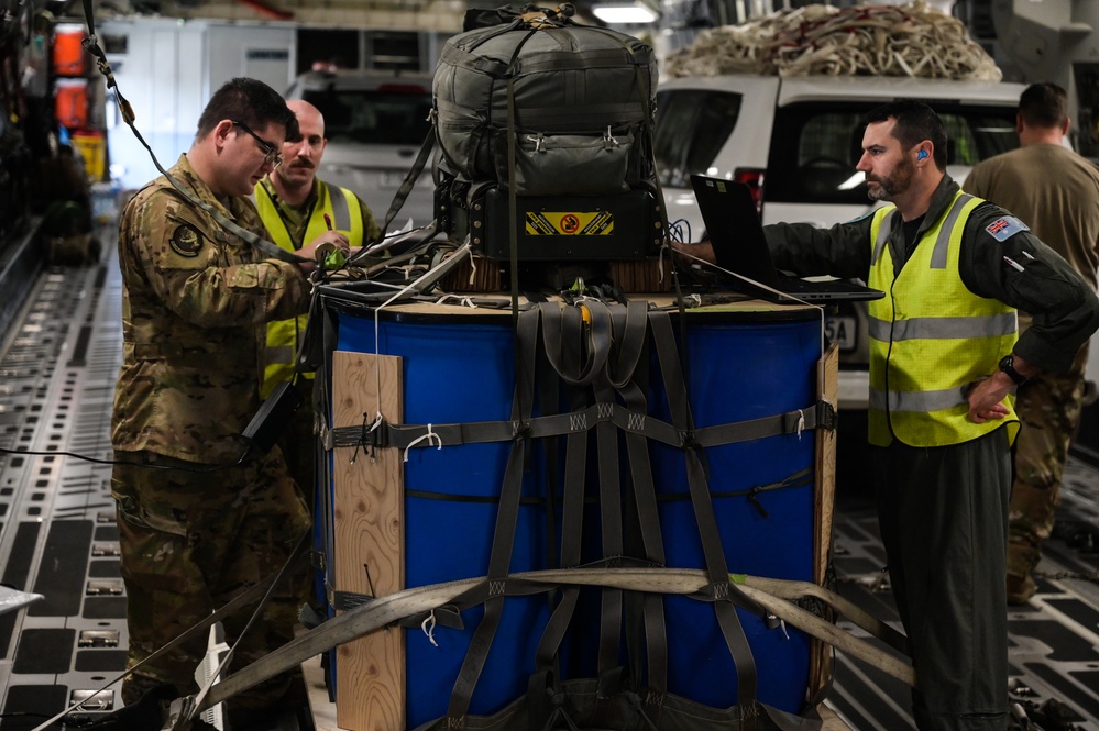 USAF, RAAF deliver cargo during bilateral exercise