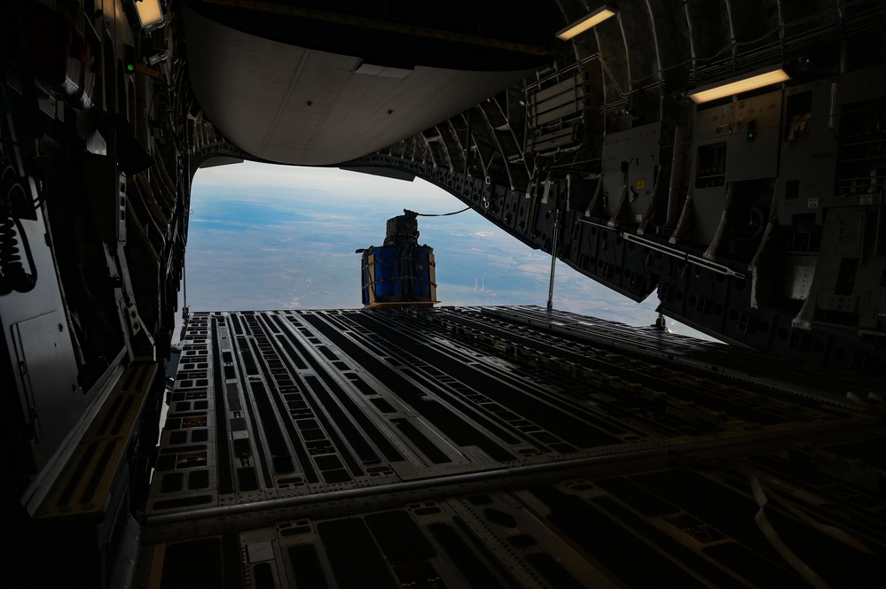 USAF, RAAF deliver cargo during bilateral exercise