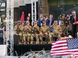 Ohio National Guard members support 2022 Columbus Veterans Day Parade [Image 2 of 6]