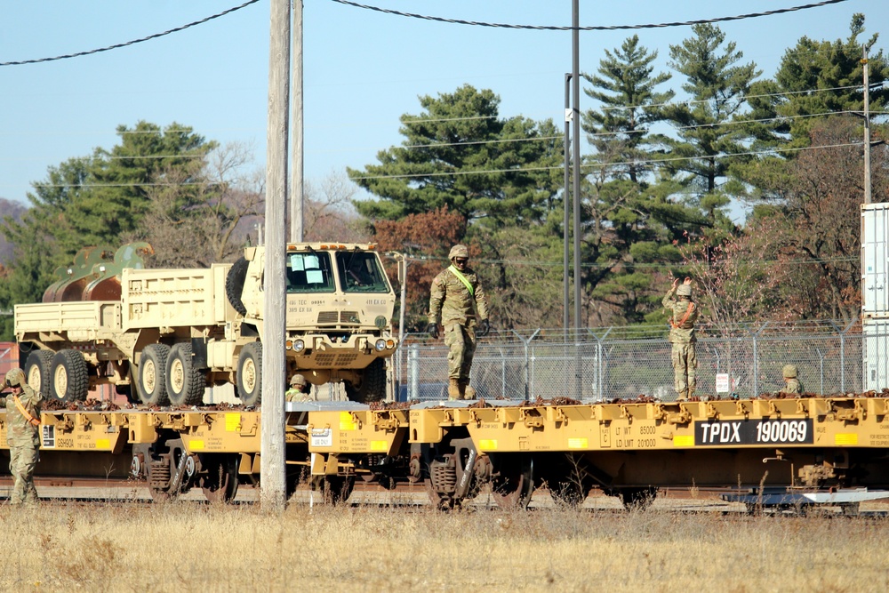 411th Engineer Company equipment deployment by rail movement at Fort McCoy