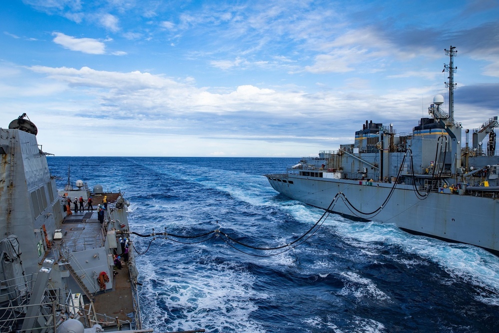 USS Truxtun (DDG 103) Completes Replenishment-at-Sea