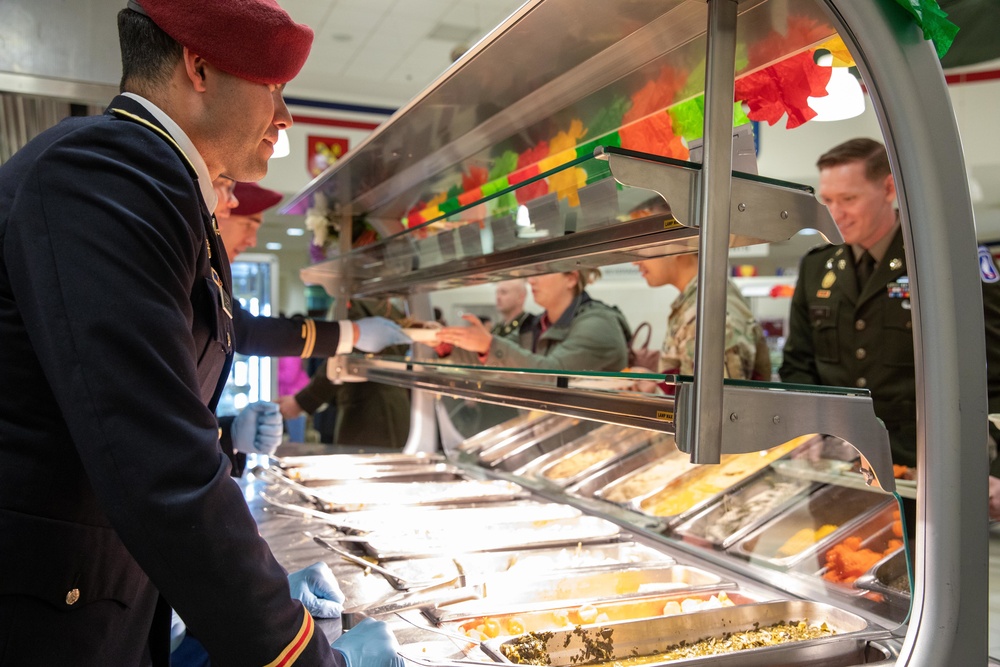 Sky Soldier leaders serve Thanksgiving meal to paratroopers