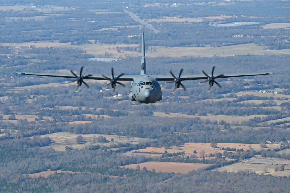 62nd Airlift Squadron flies over Arkansas