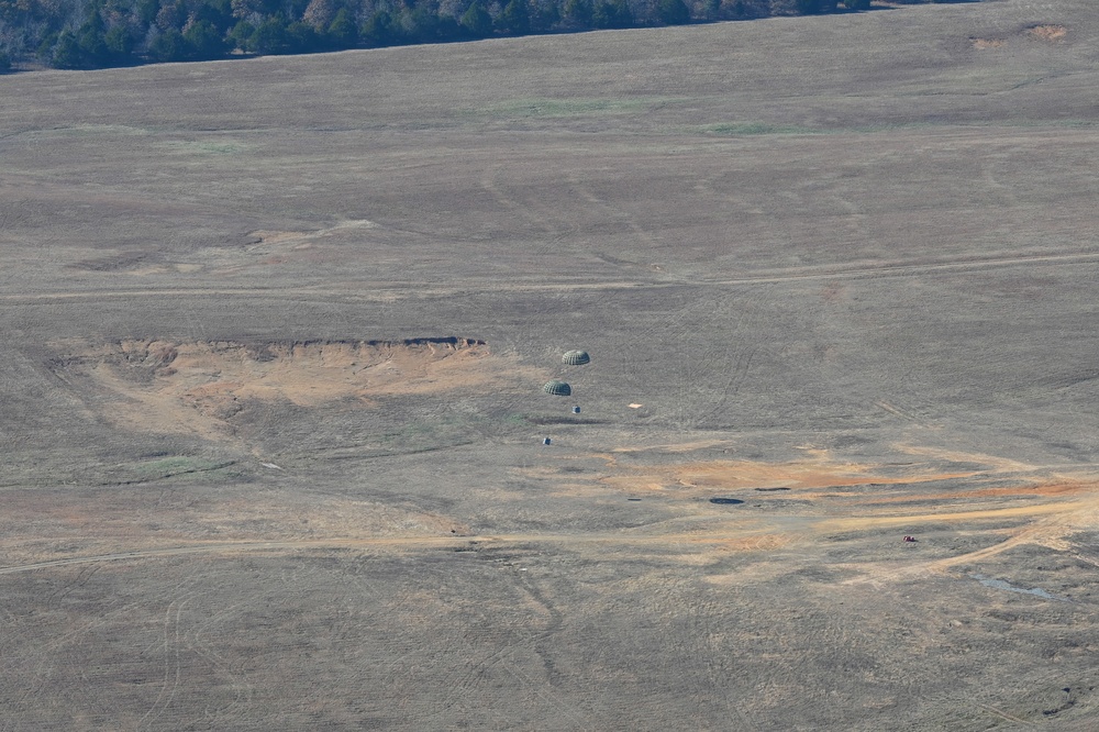 62nd Airlift Squadron flies over Arkansas