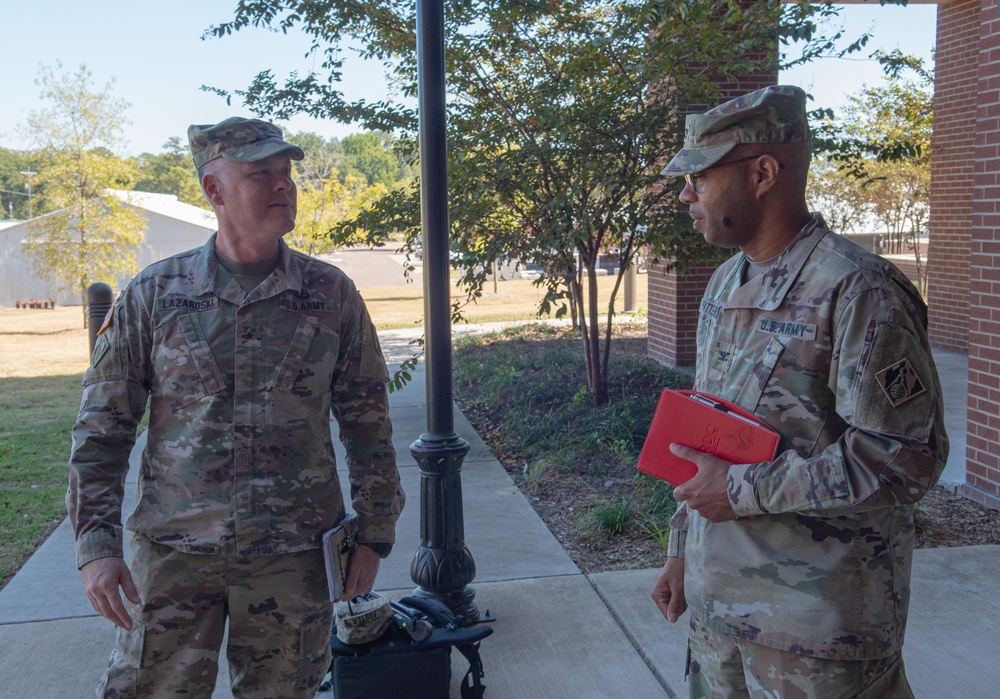 412th Commanding General meets with City of Vicksburg Mayor, George Flaggs and ERDC Commander, Col. Patterson