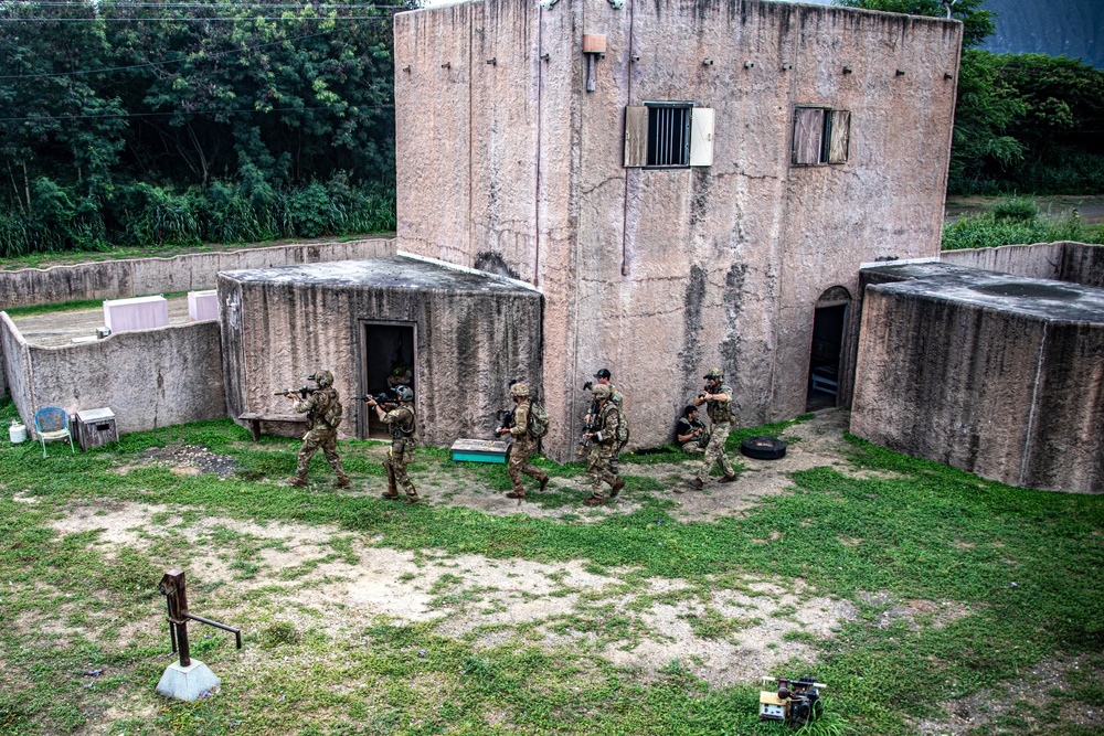 1st SFG (A) build combat readiness in a joint environment