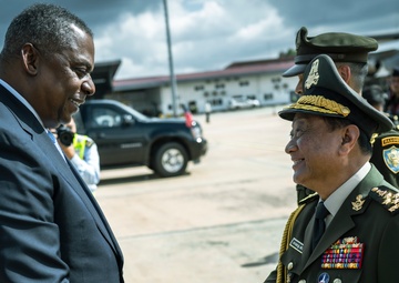 SECDEF Attends ADMM+ Meeting in Cambodia