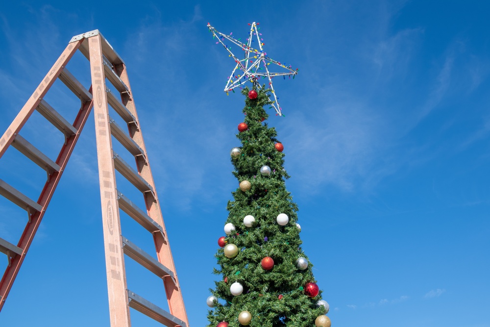 McConnell Civil Engineer Squadron sets up holiday decorations